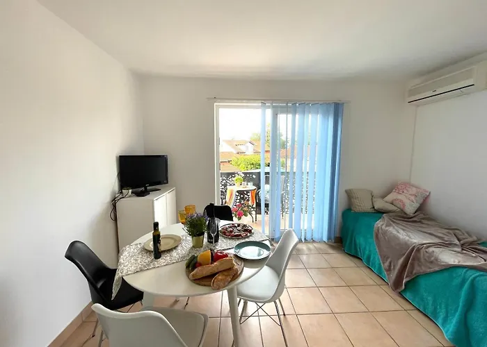 Isadora Apartament Njivice